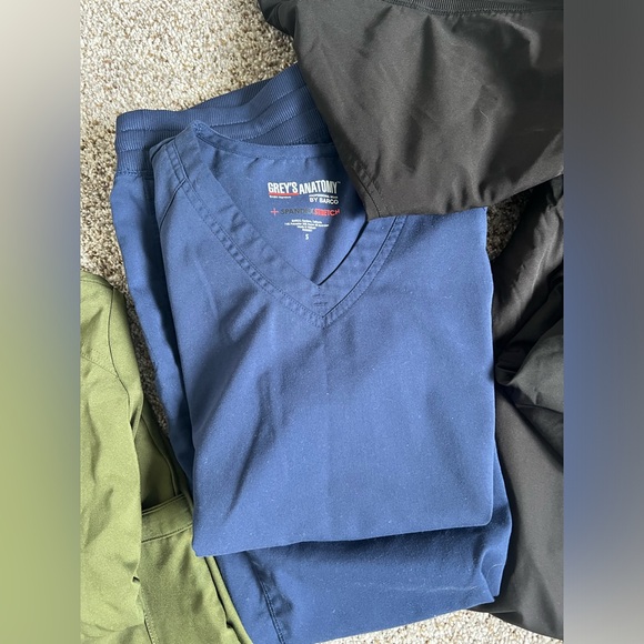 Lot of scrub sets - Picture 5 of 5